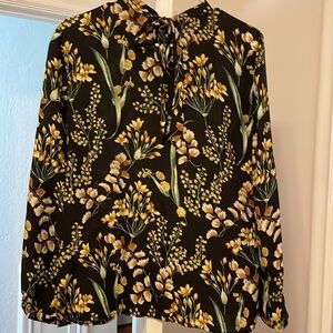 J. McLaughlin Size L LS blouse.